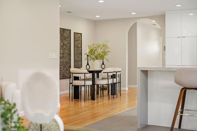 11390 Acrux, San Diego, CA 92126