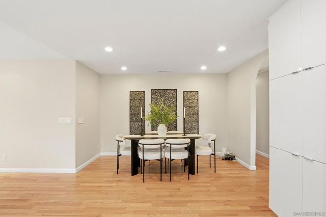 11390 Acrux, San Diego, CA 92126