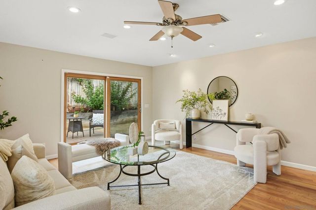 11390 Acrux, San Diego, CA 92126