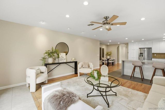 11390 Acrux, San Diego, CA 92126