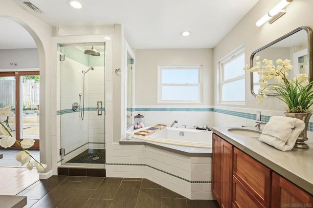 11390 Acrux, San Diego, CA 92126