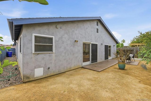 11390 Acrux, San Diego, CA 92126