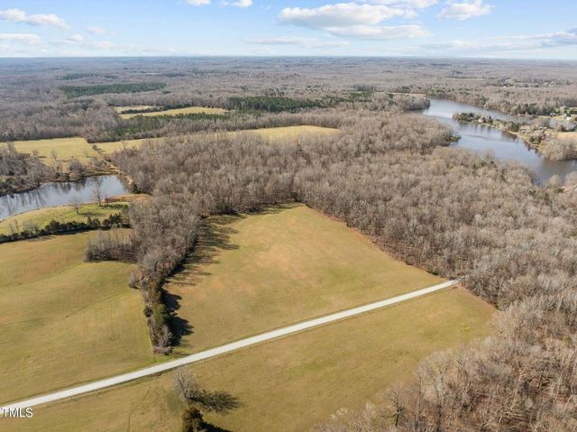 4 Deer Run Trail, Hillsborough, NC 27278