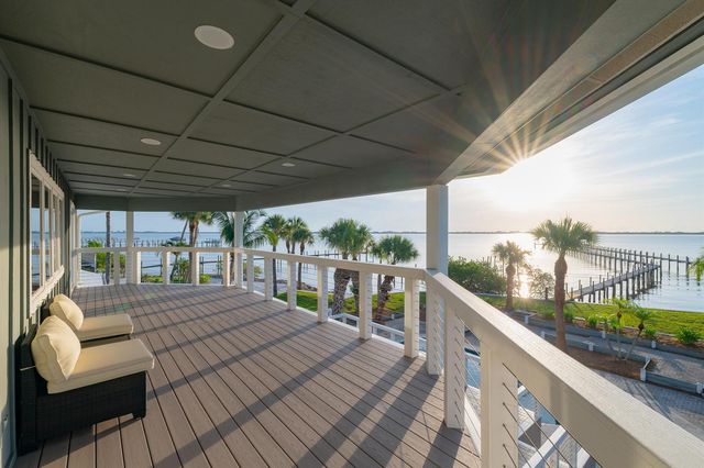 114 N SEWALLS POINT Road, Sewalls Point, FL 34996