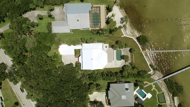 114 N SEWALLS POINT Road, Sewalls Point, FL 34996