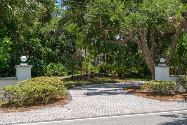 114 N SEWALLS POINT Road, Sewalls Point, FL 34996