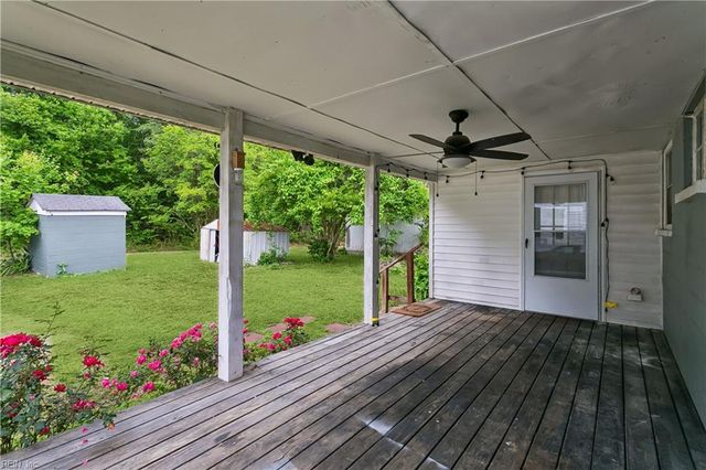 5444 Old Concord LN, Gloucester, VA 23061