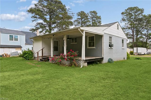 5444 Old Concord LN, Gloucester, VA 23061