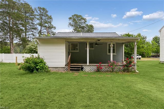 5444 Old Concord LN, Gloucester, VA 23061