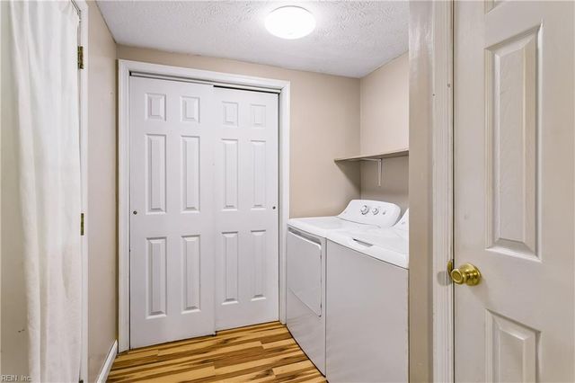 5444 Old Concord LN, Gloucester, VA 23061