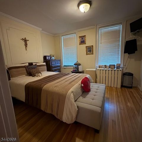 9 Emerson Ave, Jersey City, NJ 07306