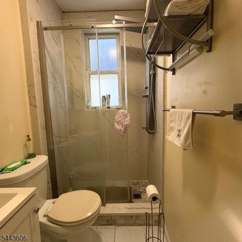9 Emerson Ave, Jersey City, NJ 07306