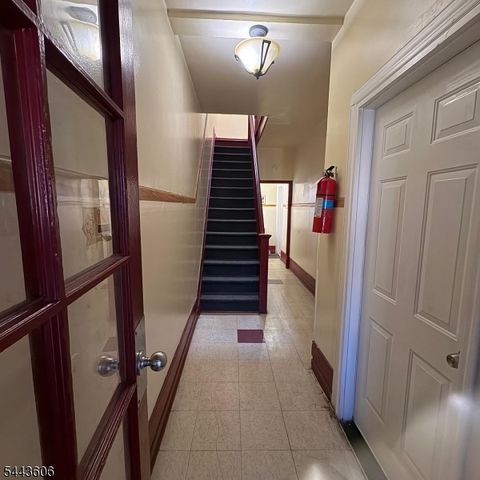 9 Emerson Ave, Jersey City, NJ 07306