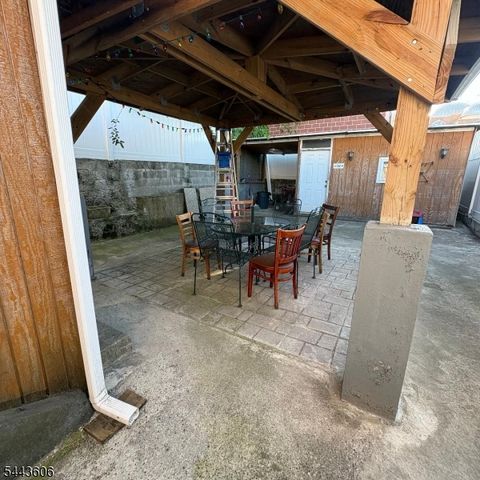 9 Emerson Ave, Jersey City, NJ 07306