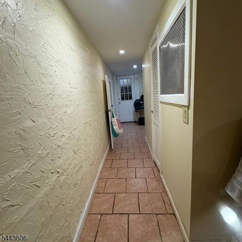 9 Emerson Ave, Jersey City, NJ 07306