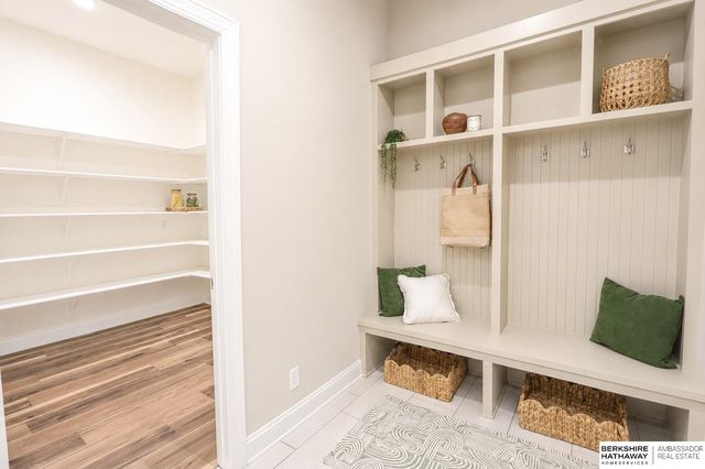 20505 Jeannie Lane, Gretna, NE 68028