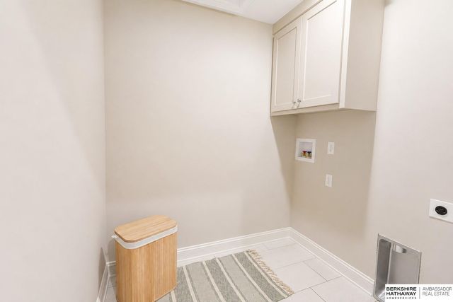 20505 Jeannie Lane, Gretna, NE 68028