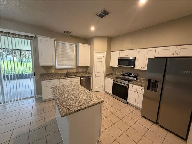 568 DOMINISH ESTATES DRIVE, Apopka, FL 32712
