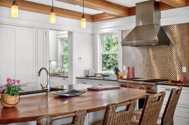109 Eel River Road, Barnstable, MA 02655