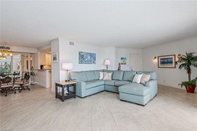 3399 Gulf Shore BLVD N # 309, Naples, FL 34103