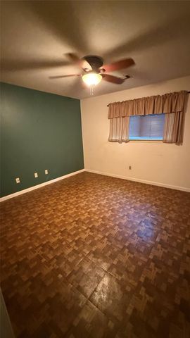 7634 Glen Vista Street, Houston, TX 77061