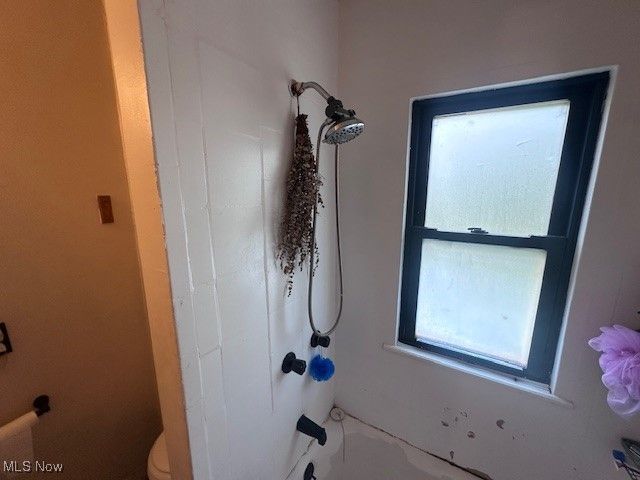 974 E 129th Street, Cleveland, OH 44108