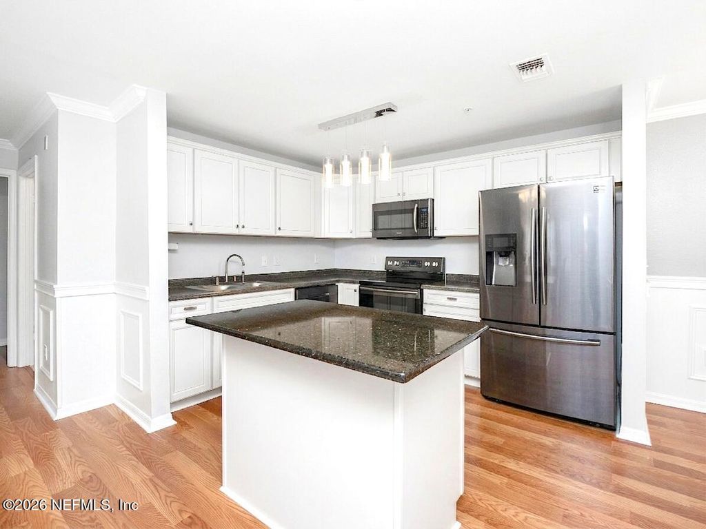 3591 S KERNAN Boulevard 813, Jacksonville, FL 32224