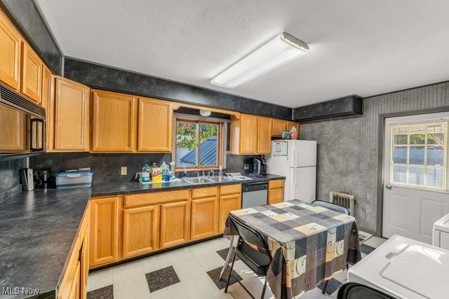 112 Vine Street, Wellington, OH 44090