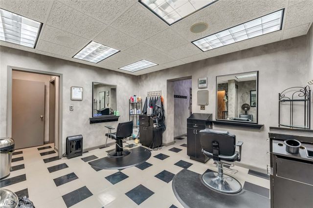 112 Vine Street, Wellington, OH 44090