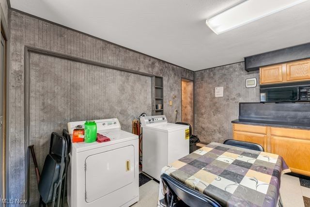 112 Vine Street, Wellington, OH 44090