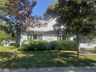 112 Vine Street, Wellington, OH 44090