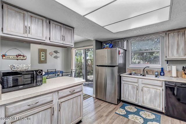 1908 SEA OATS Drive, Atlantic Beach, FL 32233