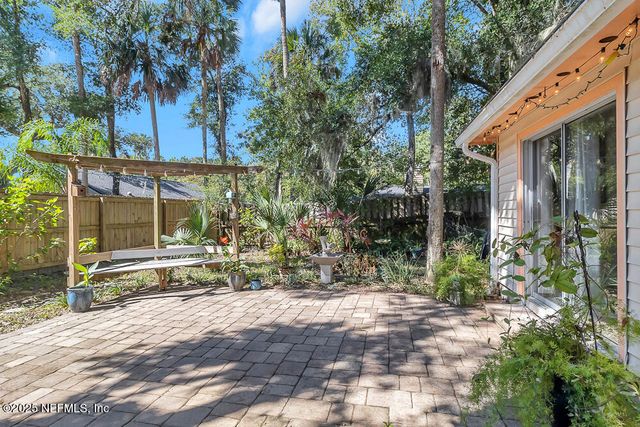 1908 SEA OATS Drive, Atlantic Beach, FL 32233