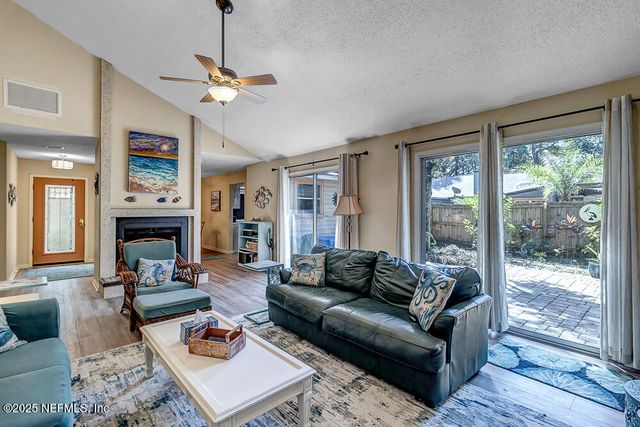 1908 SEA OATS Drive, Atlantic Beach, FL 32233