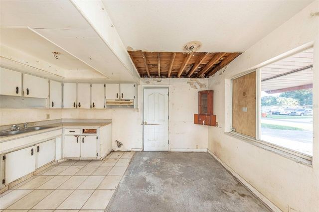 8528 N 92ND TERRACE, Seminole, FL 33777