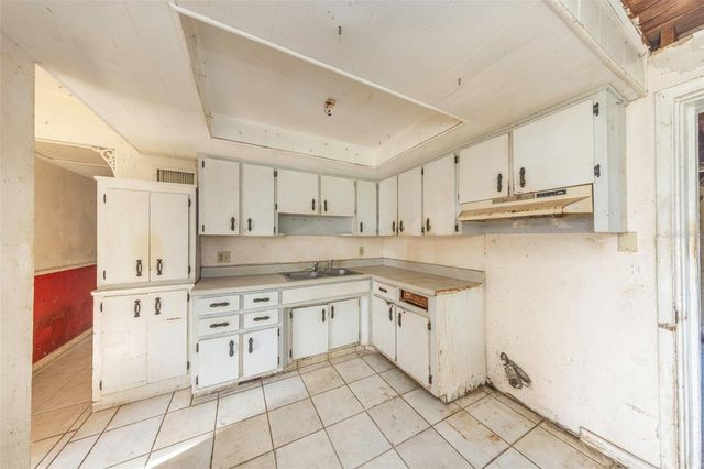 8528 N 92ND TERRACE, Seminole, FL 33777