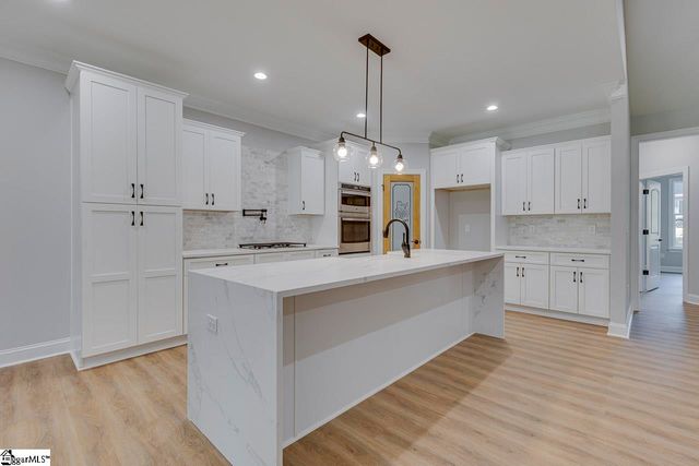 513 Quail Hollow Road, Anderson, SC 29621