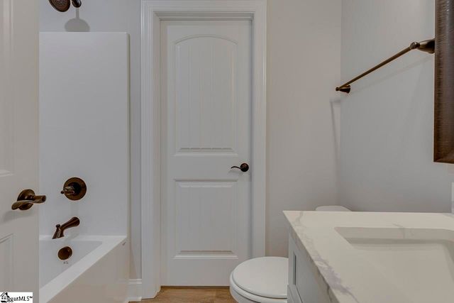 513 Quail Hollow Road, Anderson, SC 29621