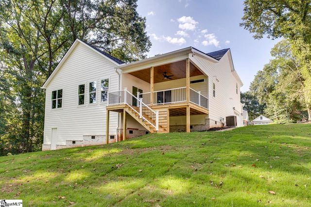 513 Quail Hollow Road, Anderson, SC 29621