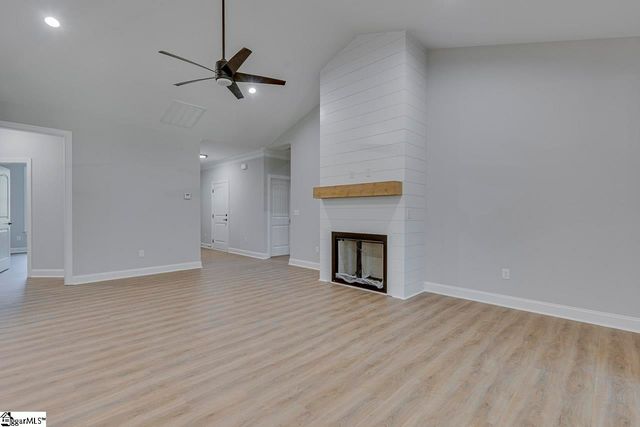 513 Quail Hollow Road, Anderson, SC 29621