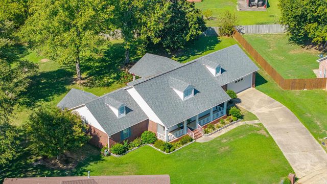 1724 Regency Drive, Malvern, AR 72104