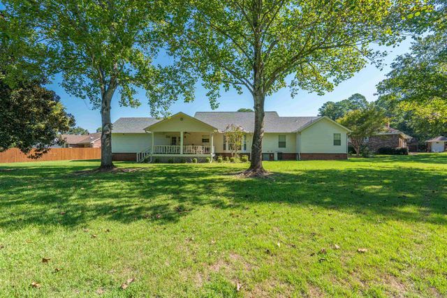 1724 Regency Drive, Malvern, AR 72104