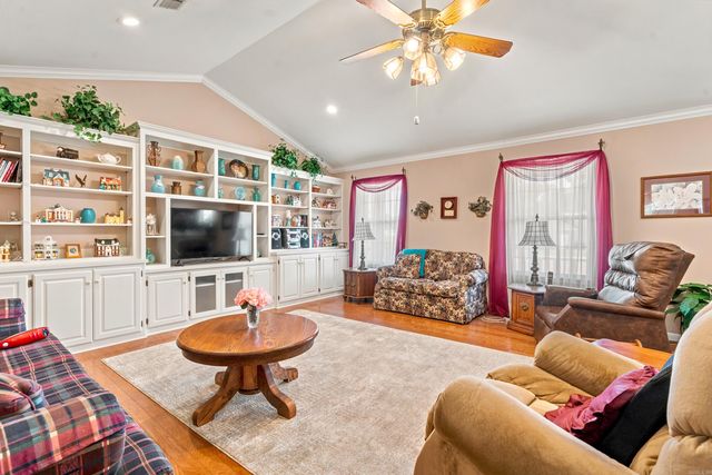 1724 Regency Drive, Malvern, AR 72104