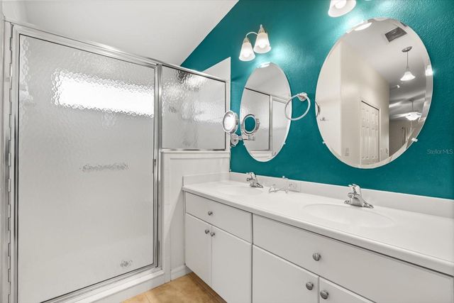 5008 ADRIATIC AVENUE, Tavares, FL 32778