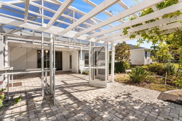 5008 ADRIATIC AVENUE, Tavares, FL 32778