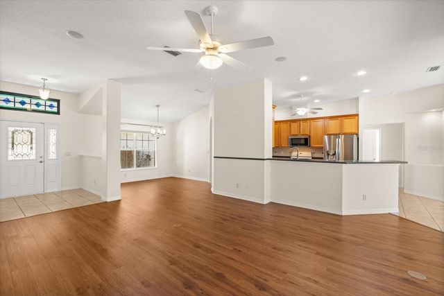 5008 ADRIATIC AVENUE, Tavares, FL 32778