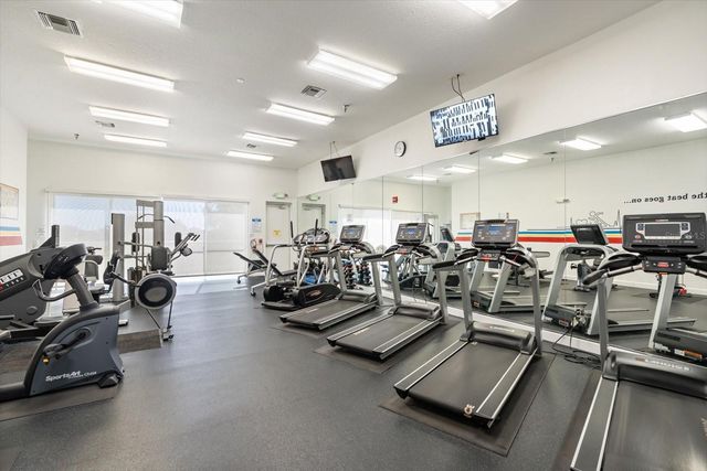 5008 ADRIATIC AVENUE, Tavares, FL 32778