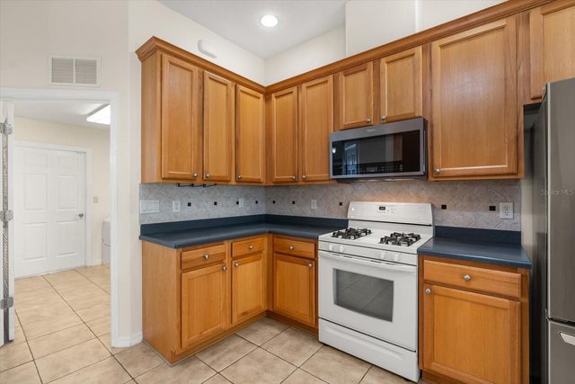 5008 ADRIATIC AVENUE, Tavares, FL 32778