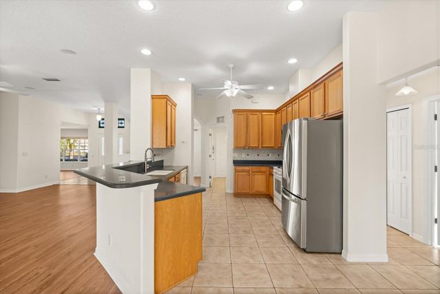 5008 ADRIATIC AVENUE, Tavares, FL 32778