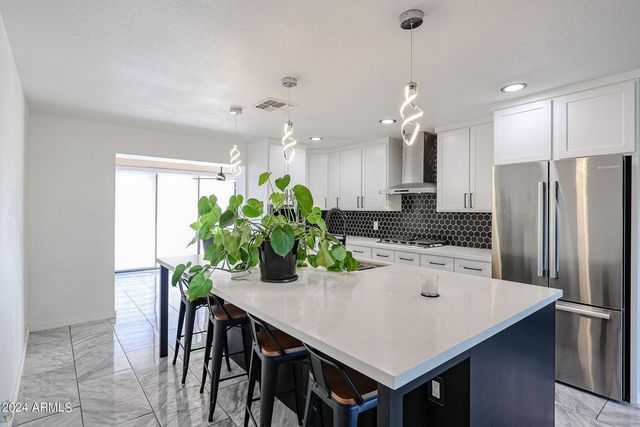 3213 E Emile Zola Avenue, Phoenix, AZ 85032